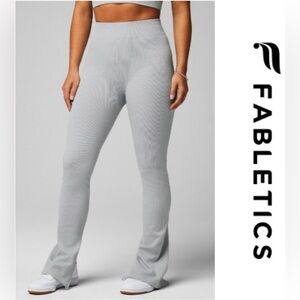 Fabletics Women’s‎ Sz S Soft Gray Heather Seamless Ribbed High-Waisted Slit Pant
